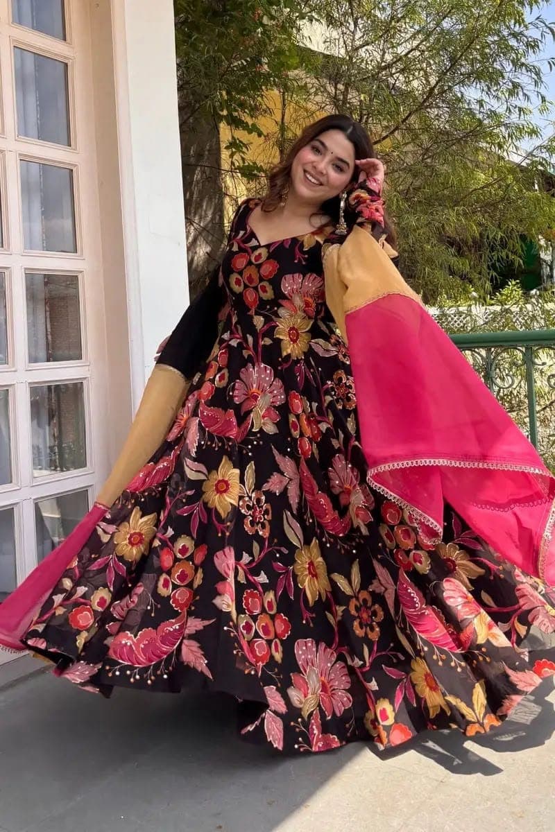 Anarkali Suit In New Fancy Style